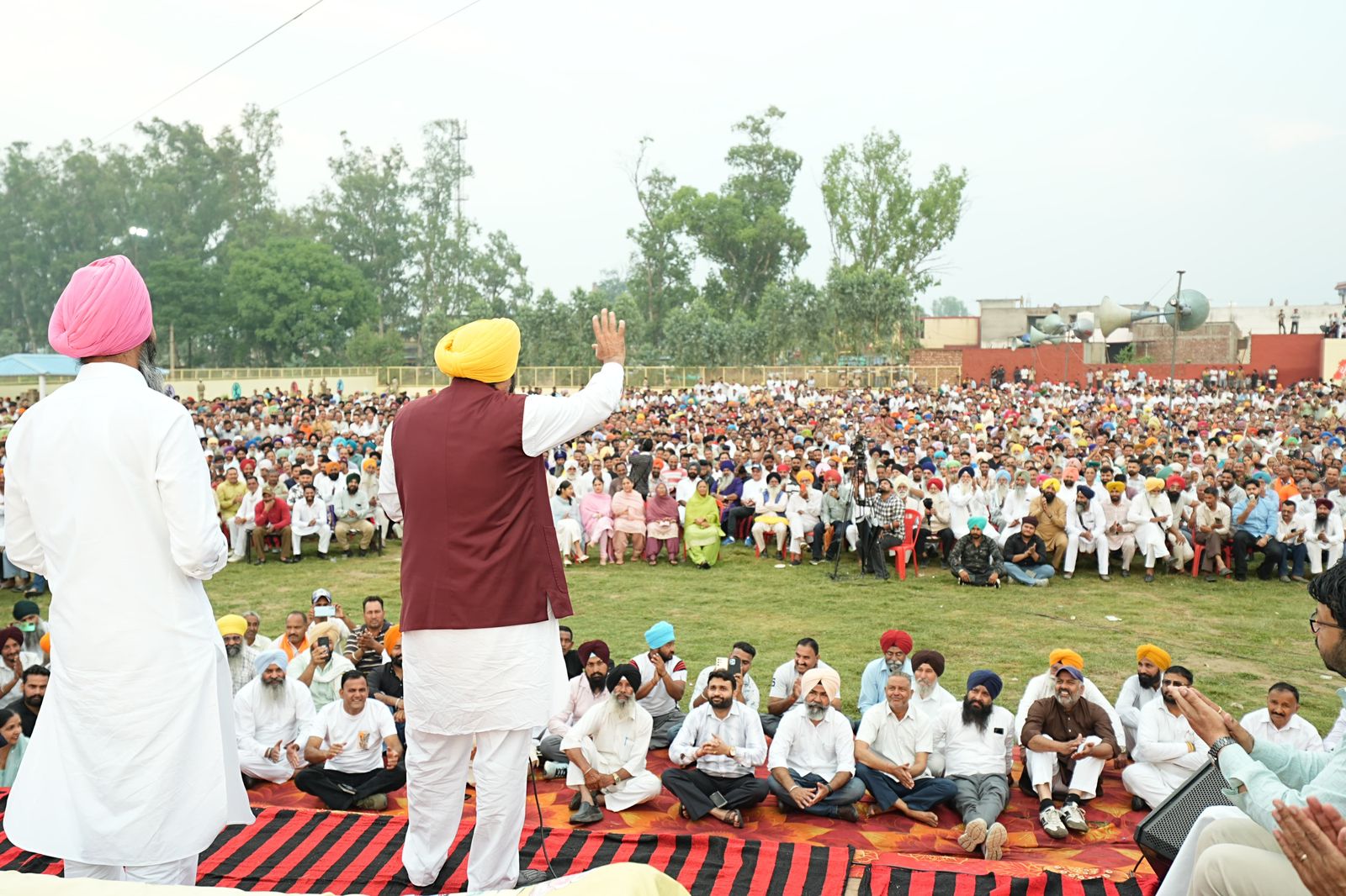 ਦਸੂਹਾ ਵਿੱਚ ਲੋਕ ਮਿਲਣੀ ਦੌਰਾਨ ਲੋਕਾਂ ਨੂੰ ਸੰਬੋਧਨ ਕਰਦੇ ਮੁੱਖ ਮੰਤਰੀ ਭਗਵੰਤ ਮਾਨ