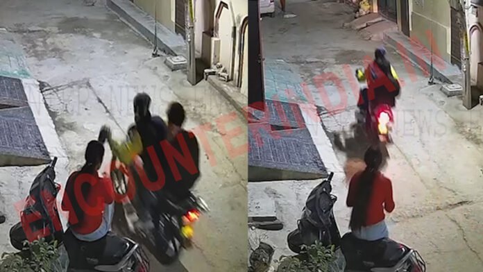 Jalandhar News: घर के बाहर Activa पर बैठी लड़की से फोन छीन लुटेरे फरार, देखें CCTV