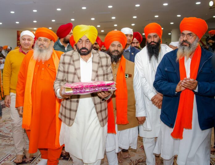Sant Samaj praises Punjab Govt for arrangements of 649th Parkash Purab of Guru Ravidas Ji (2)