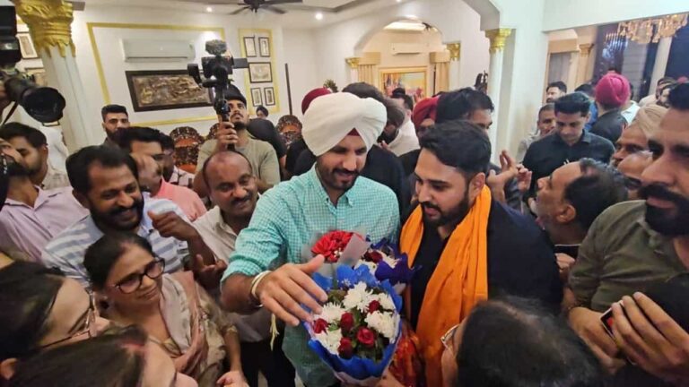 ਪੰਜਾਬ ਯੂਥ ਕਾਂਗਰਸ ਦੀ ਕਮਾਨ ਸ਼ੁਭਮ ਸ਼ਰਮਾ ਦੇ ਹੱਥ; ਧੂਰੀ ਪਹੁੰਚੇ ਰਾਜਾ ਵੜਿੰਗ ਨੇ ਦਿੱਤੀ ਵਧਾਈ