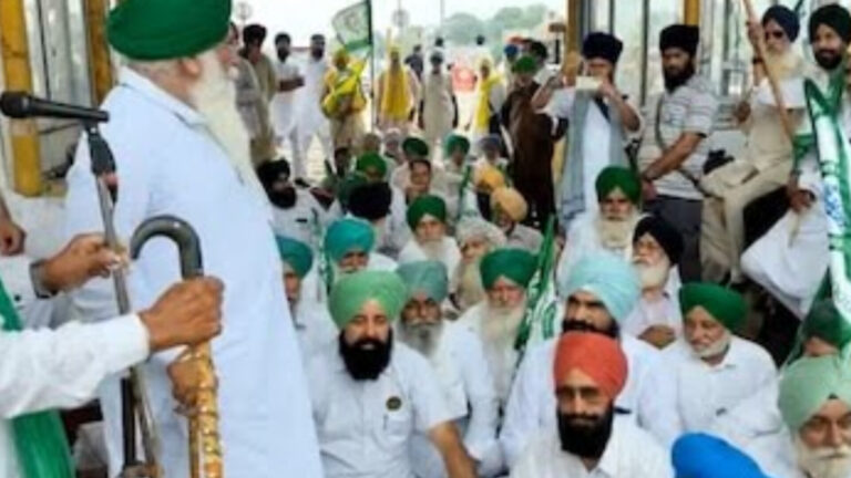 ਪੰਜਾਬ ਦੇ ਟੋਲ ਪਲਾਜ਼ਿਆਂ ਤੇ ਕਿਸਾਨਾਂ ਦਾ ਵੱਡਾ ਐਕਸ਼ਨ, ਟੋਲ ਫਰੀ ਕਰਵਾਏ!