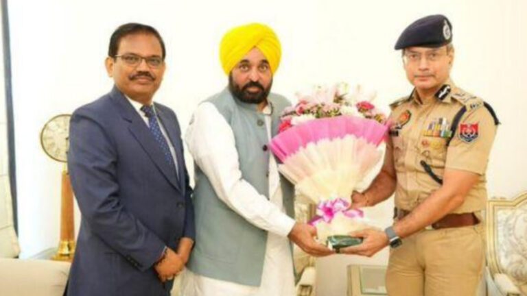 ਰੈਗੂਲਰ ਡੀਜੀਪੀ ਗੌਰਵ ਯਾਦਵ ਨੇ ਮੁੱਖ ਮੰਤਰੀ ਮਾਨ ਨਾਲ ਕੀਤੀ ਮੁਲਾਕਾਤ