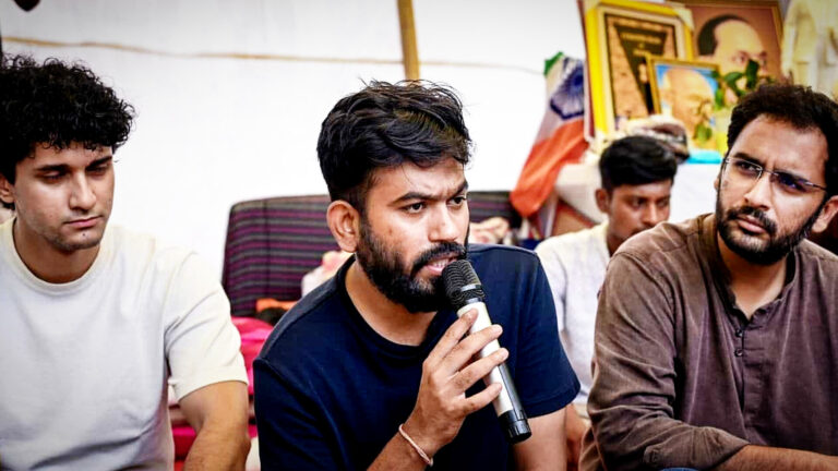 ਦਿੱਲੀ ਪੁਲਸ ਨੇ CJP ਦੇ ਤਿੰਨ ਆਗੂ ਮੈਜਿਸਟ੍ਰੇਟ ਅੱਗੇ ਪੇਸ਼ ਕੀਤੇ, ਸੁਪਰੀਮ ਕੋਰਟ ‘ਚ ਵੀ ਸੁਣਵਾਈ
