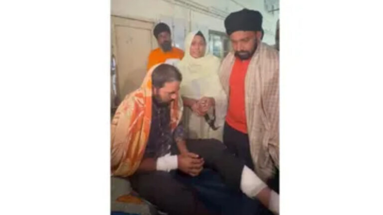 ਪਰਵਿੰਦਰ ਝੋਟੇ ਦੀ ਮਾਤਾ ਹਸਪਤਾਲ ਵਿੱਚ ਜ਼ਖ਼ਮੀਆਂ ਦਾ ਹਾਲ ਜਾਣਨ ਪਹੁੰਚੇ
