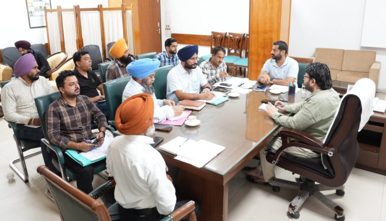 ਡਾ. ਰਵਜੋਤ ਸਿੰਘ ਵੱਲੋਂ ਹਲਕਾ ਸ਼ਾਮਚੁਰਾਸੀ ਦੇ ਵਿਕਾਸ ਕਾਰਜਾਂ ਦਾ ਜਾਇਜ਼ਾ