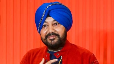ਦਲੇਰ ਮਹਿੰਦੀ ਦੇ ਹੱਕ ’ਚ ਨਿੱਤਰੀ FWICE, ਮੀਕਾ ਸਿੰਘ ਨੇ ਵੀ ਮੰਤਰੀ ਤੋਂ ਮੁਆਫ਼ੀ ਮੰਗਣ ਦੀ ਕੀਤੀ ਮੰਗ