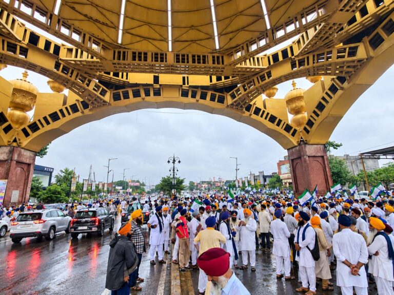 ਪਰਵਿੰਦਰ ਝੋਟਾ ਕਤਲ ਮਾਮਲਾ: ਇਨਸਾਫ਼ ਲਈ ਪੰਜਾਬ ਬੰਦ, ਮਾਨਸਾ ਵਿੱਚ ਧਰਨੇ ਵਾਲੀ ਥਾਂ ਤੇ ਮੀਂਹ ਦਾ ਪਾਣੀ ਭਰਿਆ
